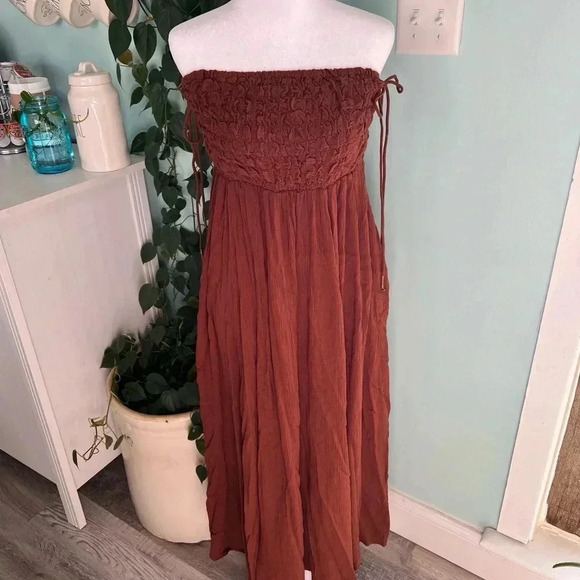 Free People Dresses & Skirts - Free People Turning up the Temperature Maxi